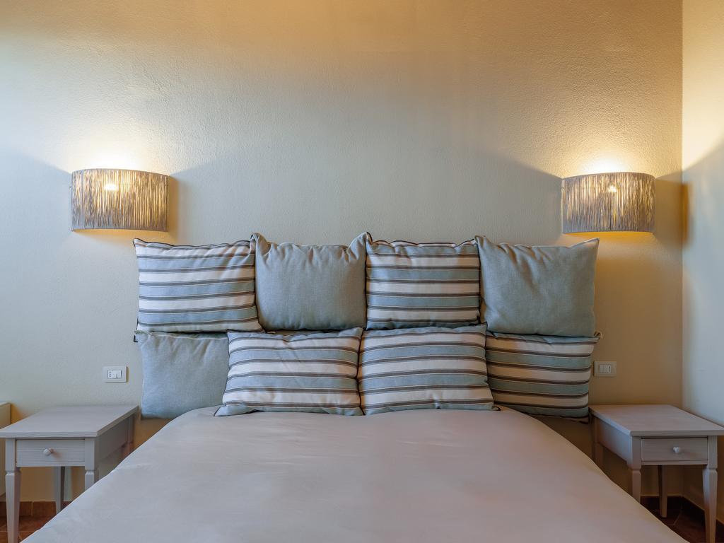 Resort Casale Le Torri Понсако Екстериор снимка