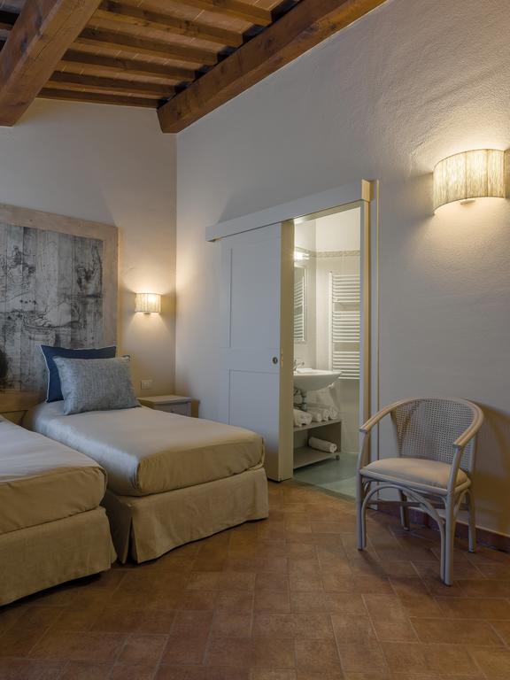Resort Casale Le Torri Понсако Екстериор снимка