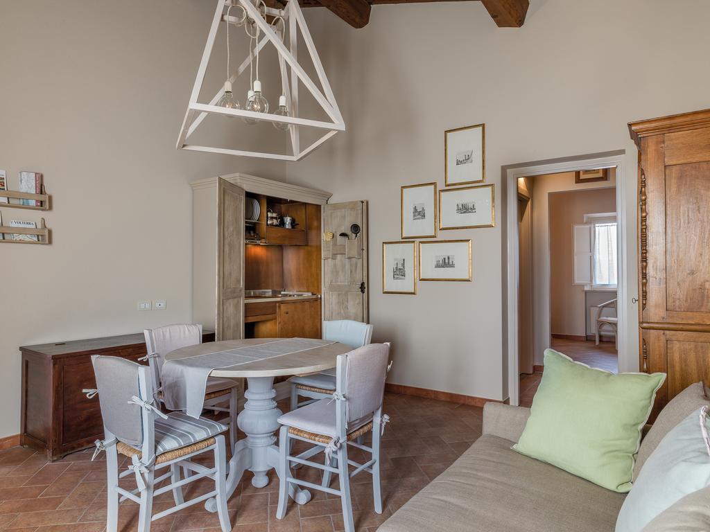 Resort Casale Le Torri Понсако Екстериор снимка